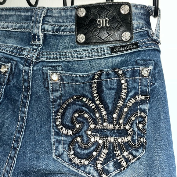Miss Me lowrise bootcut jeans 27 - Picture 10 of 11